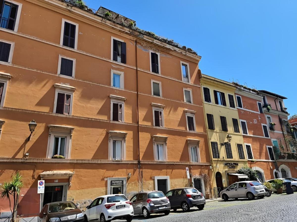 Giulia Apartment In Trastevere Řím Exteriér fotografie